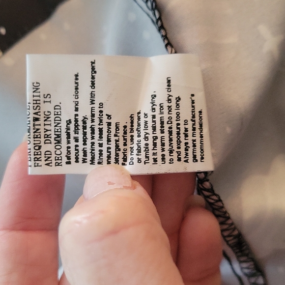 🌺3 for $10 Galaxy Blouse - Picture 6 of 6